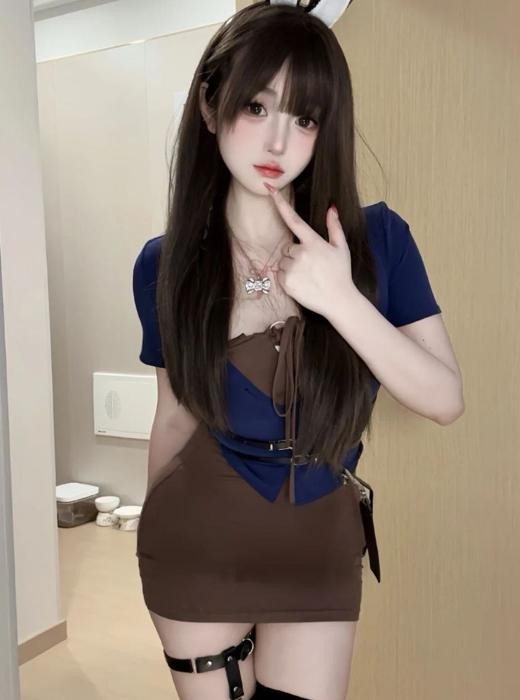 宛城稚嫩翘臀偲偲